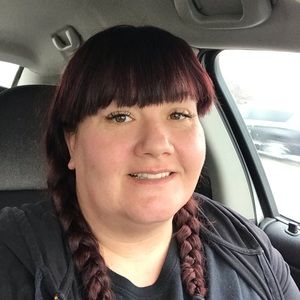 Meet your Posher, Malissa